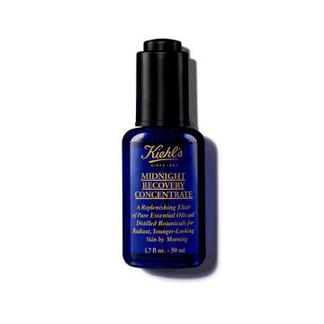 En 30 ml flaske Kiehl's Midnight Recovery Concentrate ansigtsolie mod en hvid baggrund.