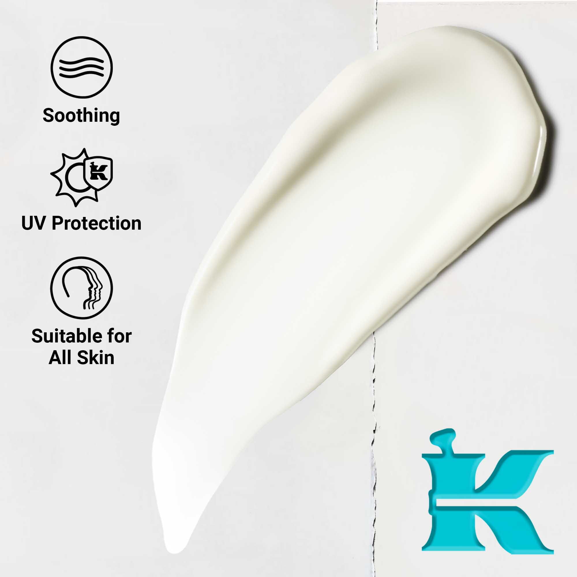 Taetbillede af Ultra Light Daily UV Defense Aqua Gel-konsistens, der viser en let, cremet formel. Tekst fremhaever beroligende og UV-beskyttende fordele, egnet til alle hudtyper.