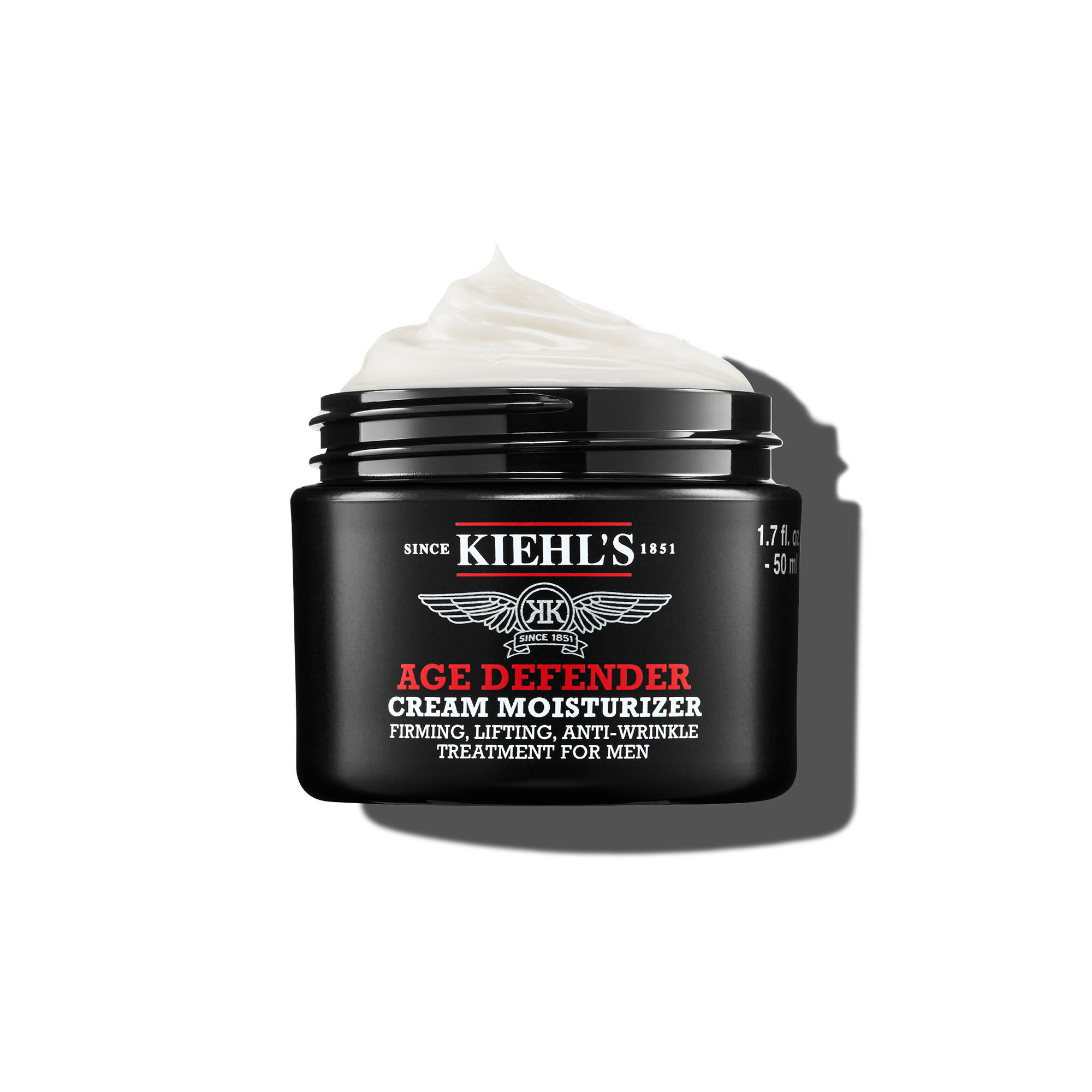 En 50 ml krukke med Kiehl's Age Defender Cream Moisturizer mod en hvid baggrund.