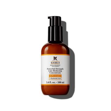 En 75 ml flaske Kiehl's Powerful-Strength Line-Reducing Concentrate mod en hvid baggrund.